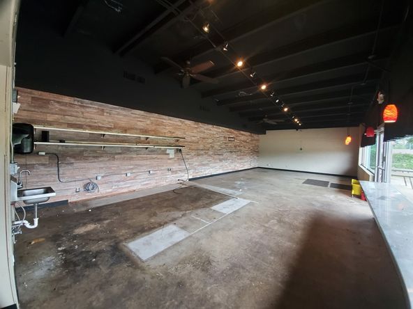 1313 E. Broad, Texarkana, AR 71854